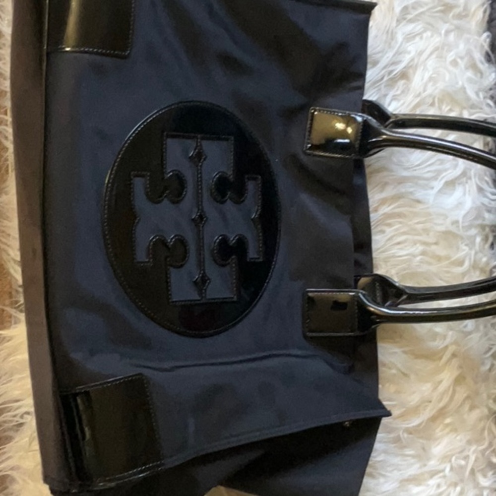 Very Large TORY BURCH TOTE 2ft wide by 1 1/2 ft long.